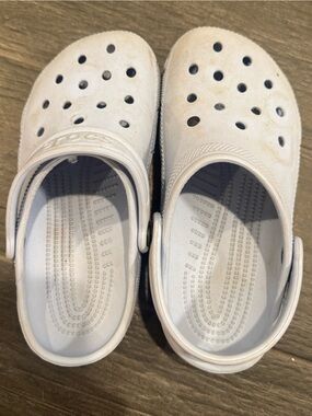 CROCS Kids Light Blue Slip-On Clogs with Heel Strap Y2